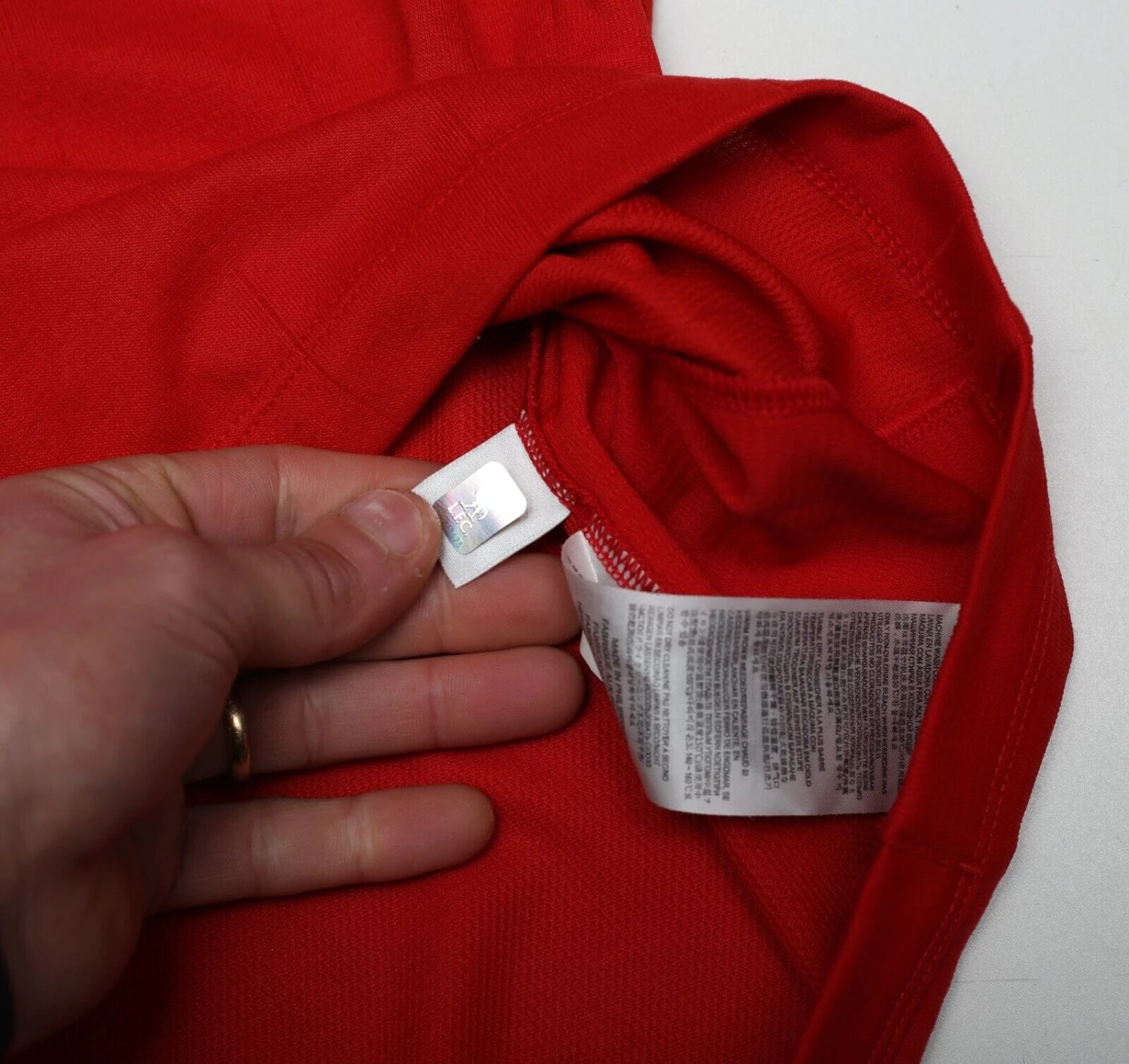 2012/13 SUAREZ #7 Liverpool Vintage Warrior Home Football Shirt Jersey (M)(2012 13 suarez 7 liverpool vintage warrior home football shirt jersey m) 2012/13 SUAREZ #7 Liverpool Vintage Warrior Home Football Shirt Jersey (M)(2012 13 Suarez 7 Liverpool Vintage Warrior Home Football Shirt Jersey M) -Football Shirt Collective 2012 13 suarez 7 liverpool vintage warrior home football shirt jersey m 1151843820