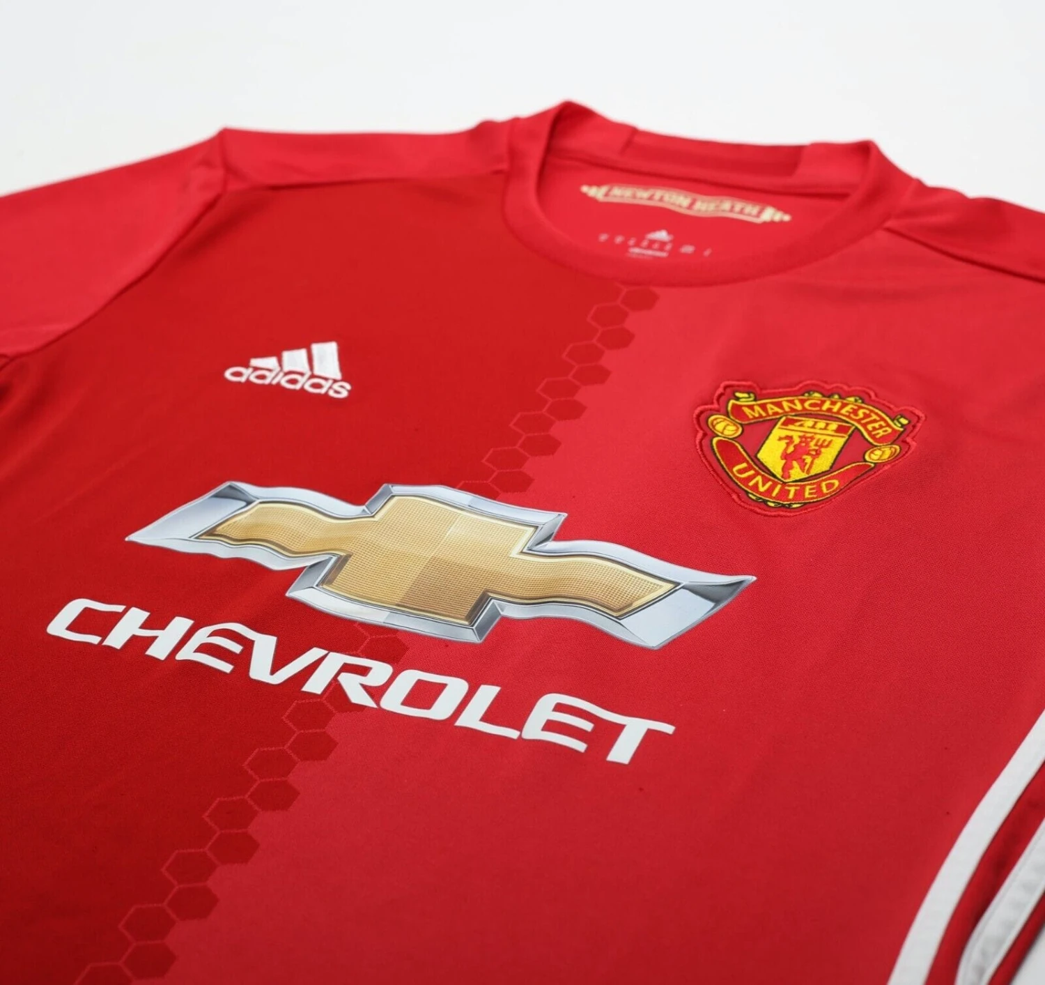 2016/17 Manchester United Vintage adidas Home Football Shirt (M)(2015 16 manchester united vintage adidas home football shirt m 1) 2016/17 Manchester United Vintage Adidas Home Football Shirt (M)(2015 16 Manchester United Vintage Adidas Home Football Shirt M 1) -Football Shirt Collective 2015 16 manchester united vintage adidas home football shirt m 58376780742903