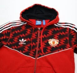 2015 MANCHESTER UNITED Retro Adidas Originals Hoodie (M)(2015 Manchester United Retro Adidas Originals Hoodie M) -Football Shirt Collective 2015 manchester united retro adidas originals hoodie m 1182454895