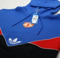 2023 MANCHESTER UNITED Retro Adidas Originals Hoodie (S) BNWT(2023 Manchester United Retro Adidas Originals Hoodie S Bnwt) -Football Shirt Collective 2023 manchester united retro adidas originals hoodie s bnwt 43107619209463