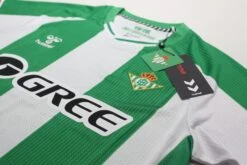 2025-26 Real Betis Hummel Home Shirt New In Bag | All Sizes(2025 26 Real Betis Hummel Home Shirt New In Bag All Sizes) 2 2025-26 Real Betis Hummel Home Shirt New In Bag | All Sizes(2025 26 Real Betis Hummel Home Shirt New In Bag All Sizes) -Football Shirt Collective 2025 26 real betis hummel home shirt new in bag all sizes 1175689547